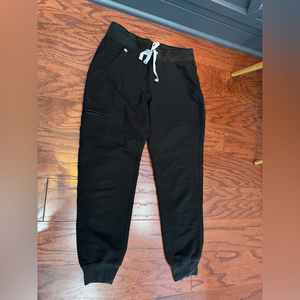 Figs jogger scrubs
